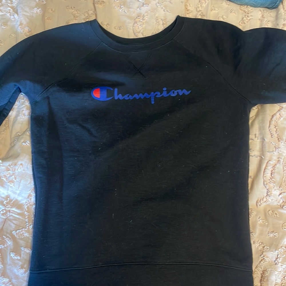 crew neck